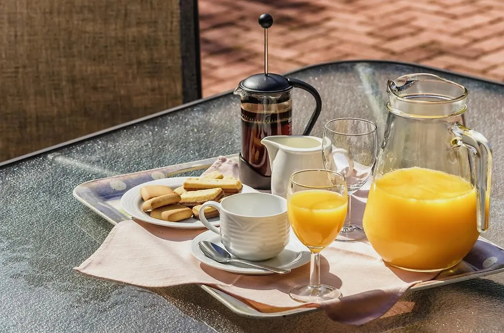 Admirals Lodge Guest House And Brightways Self Catering Apartments Port Elizabeth
