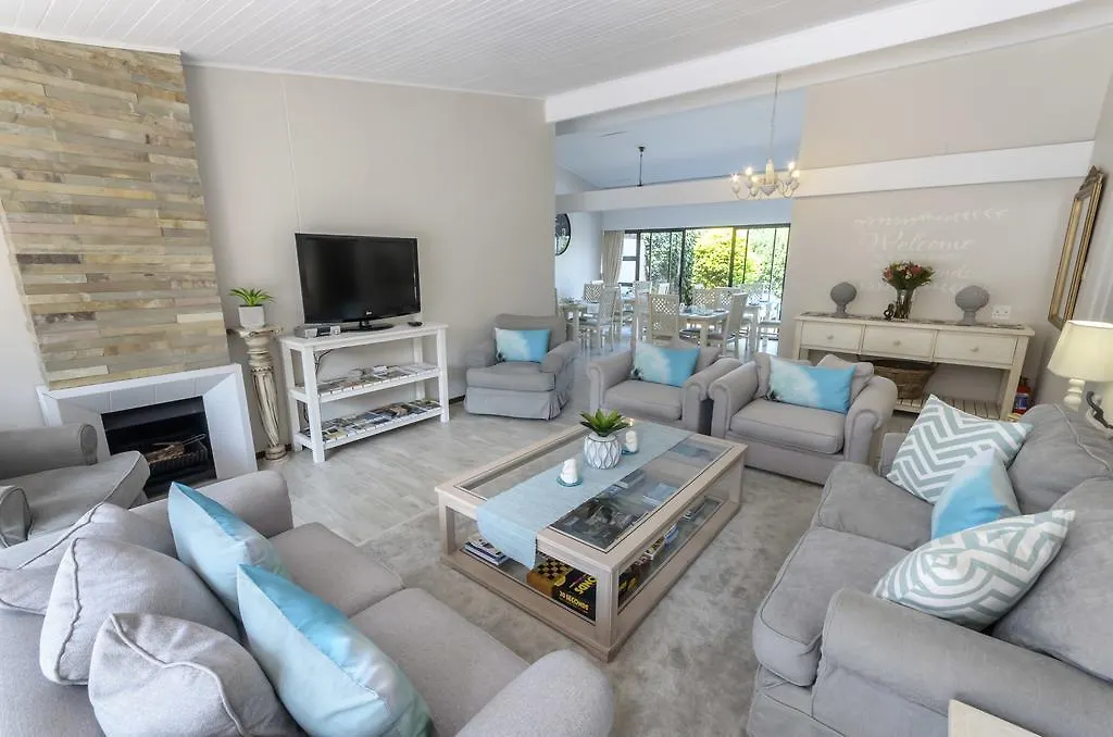 Admirals Lodge Guest House And Brightways Self Catering Apartments Port Elizabeth