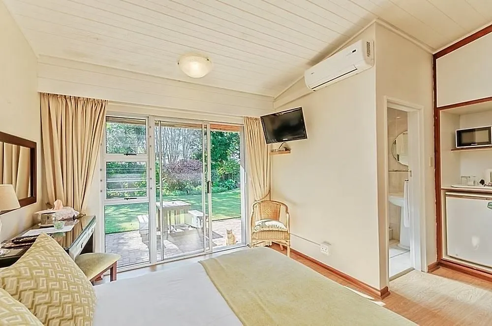 Admirals Lodge Guest House And Brightways Self Catering Apartments Port Elizabeth South Africa