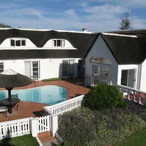 lagoon-lodge.hotels-capetown.com/